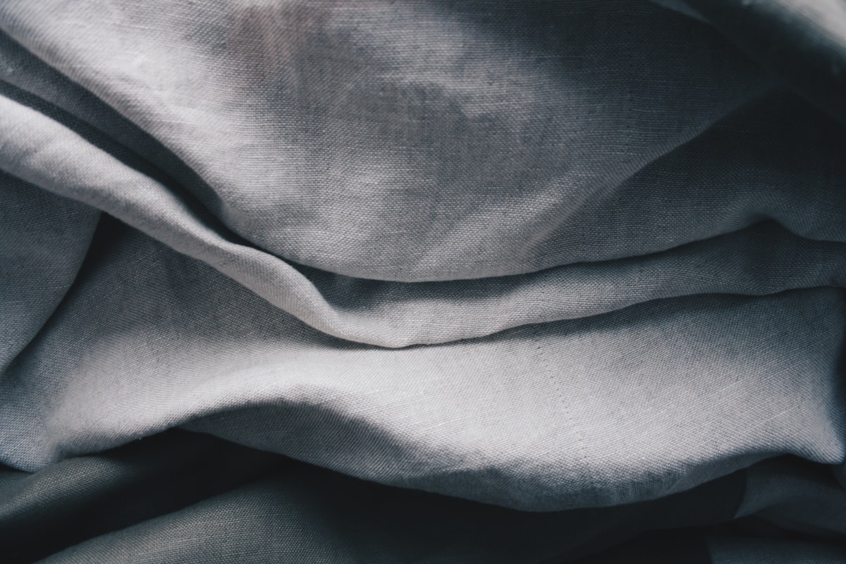Linen sheets, made simple: washing, drying, and lasting